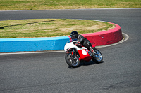 enduro-digital-images;event-digital-images;eventdigitalimages;mallory-park;mallory-park-photographs;mallory-park-trackday;mallory-park-trackday-photographs;no-limits-trackdays;peter-wileman-photography;racing-digital-images;trackday-digital-images;trackday-photos